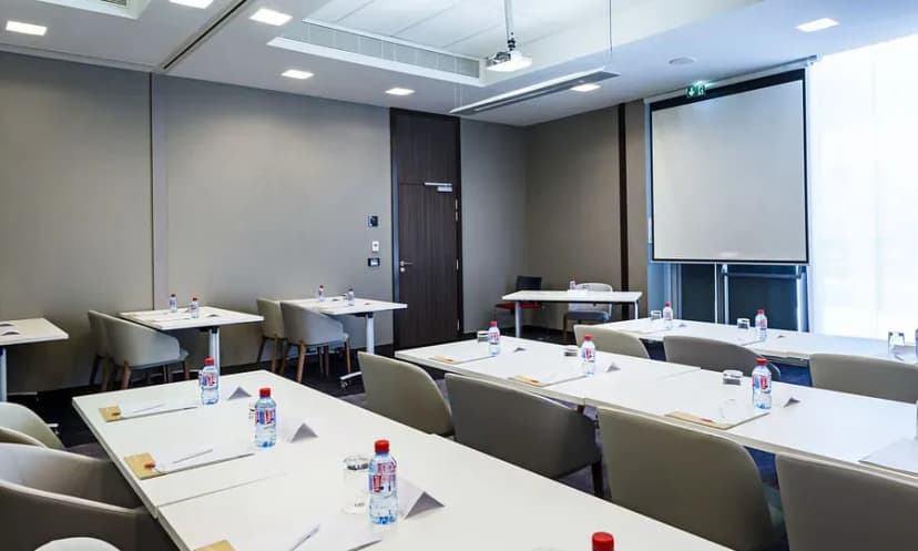 Golden Tulip Marseille Euromed — photo 3
