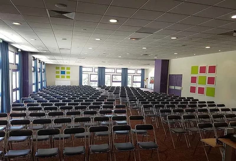 ibis Styles Arles Palais des Congrès — photo 1