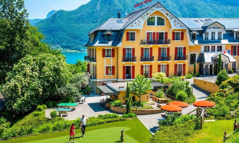 Hôtel Les Trésoms, Lake and Spa Resort — photo 1