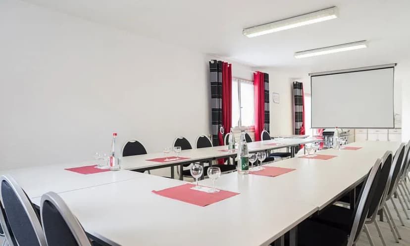 The Originals City, Hôtel La Siesta, Annonay Est (Inter-Hotel) — photo 2