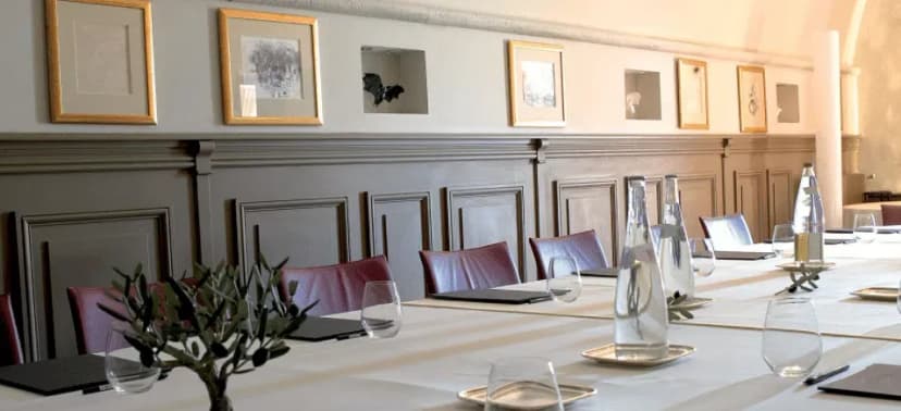 Baumanière, Hôtel Restaurant 5 étoiles Relais & Chateaux — photo 3