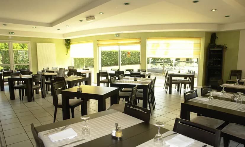 Brit Hotel La Bonne Étape - Evreux — photo 3