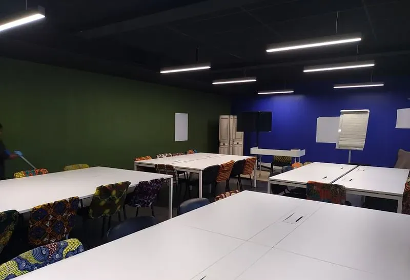 210 Rue du Faubourg Saint-Antoine 210 — photo 1