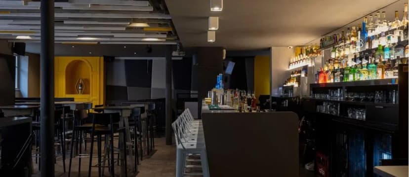 2 Pl. de l'Éperon 108 — photo 1