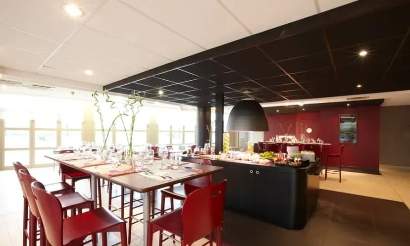 Hôtel Restaurant Campanile Bobigny — photo 3