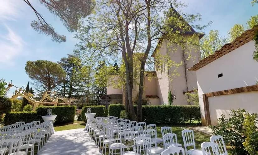 Le Château de Nans — photo 1