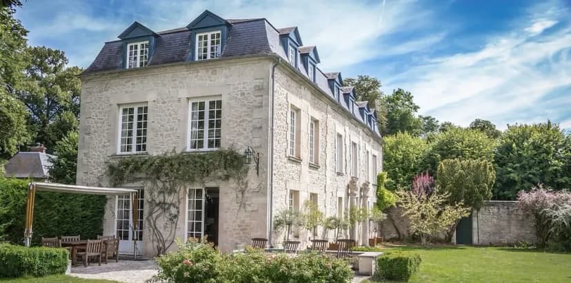La Maison du Miroir — photo 1