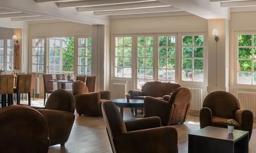 HOTEL BEST WESTERN BLANCHE DE CASTILLE — photo 2