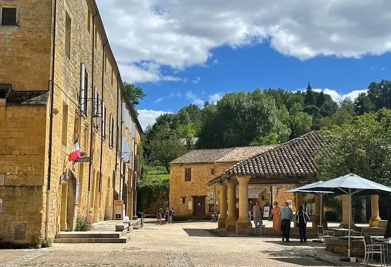 Auberge de Jeunesse HI Cadouin — photo 3