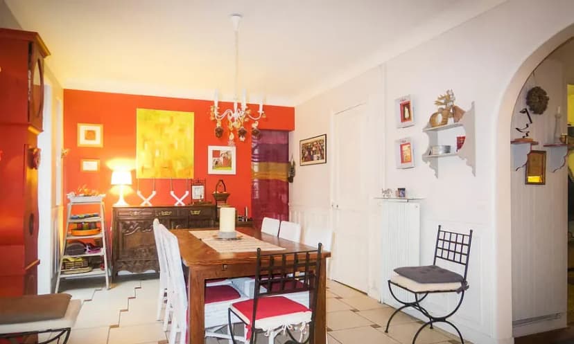 A La Maison — photo 1