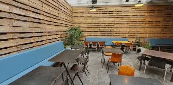 Café Caché — photo 3
