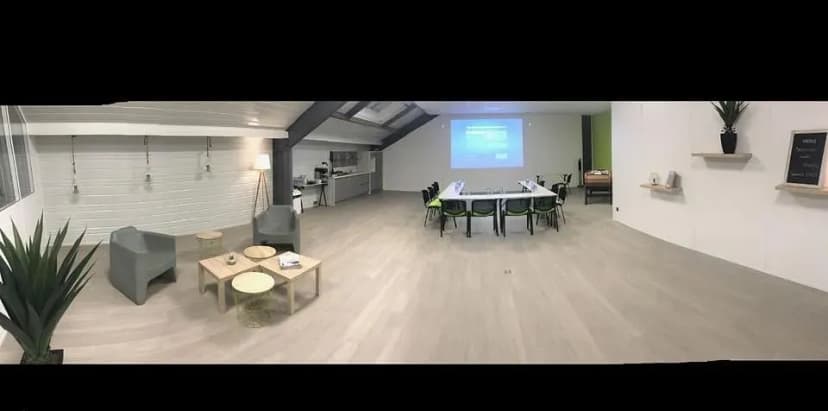 Business Meeting — photo 3