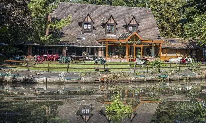 Auberge du Bord des Eaux — photo 1