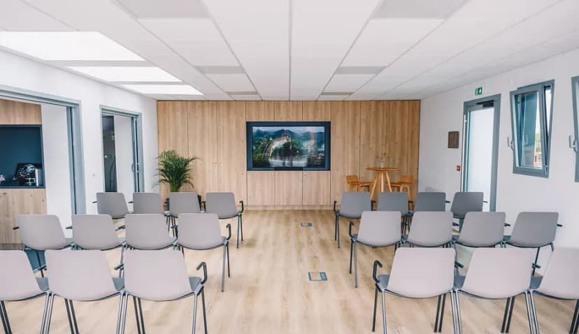 Le Nautilus Business Center Et Réunion - Lorient, La Base — photo 5