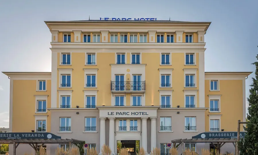 Plessis Parc Hotel — photo 1