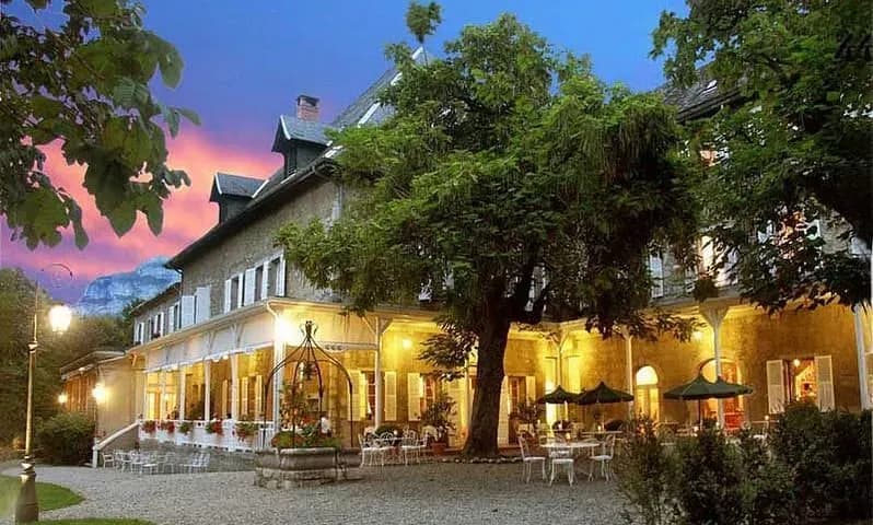 Château des Comtes de Challes — photo 1