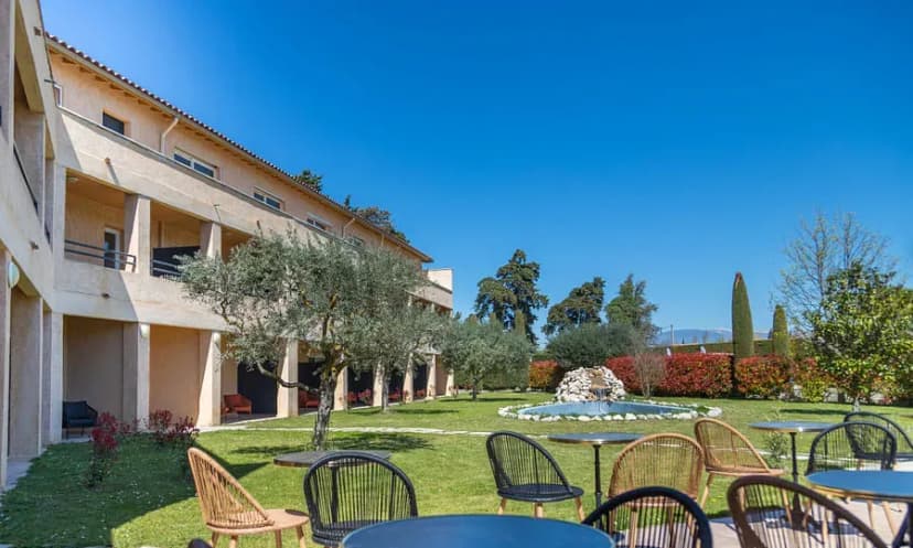 Hôtel La Perna — photo 1