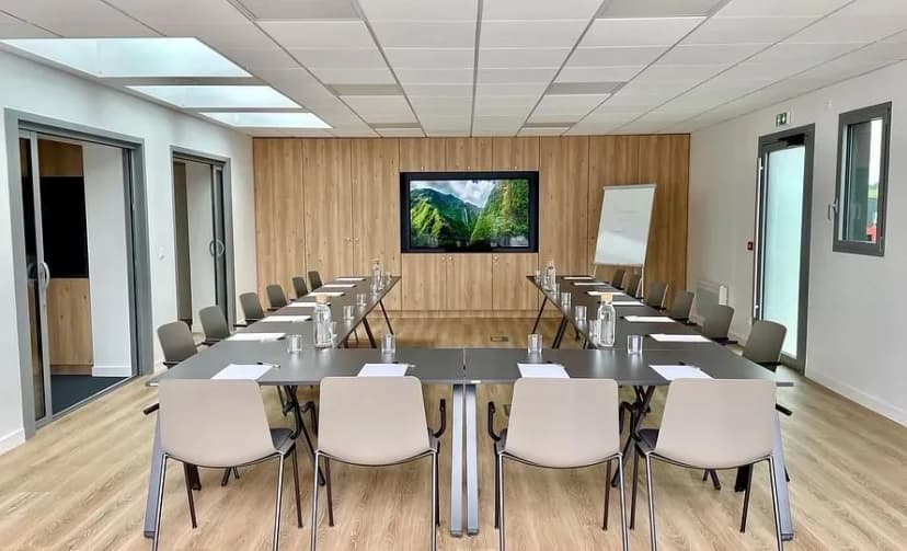 Le Nautilus Business Center Et Réunion - Lorient, La Base — photo 1