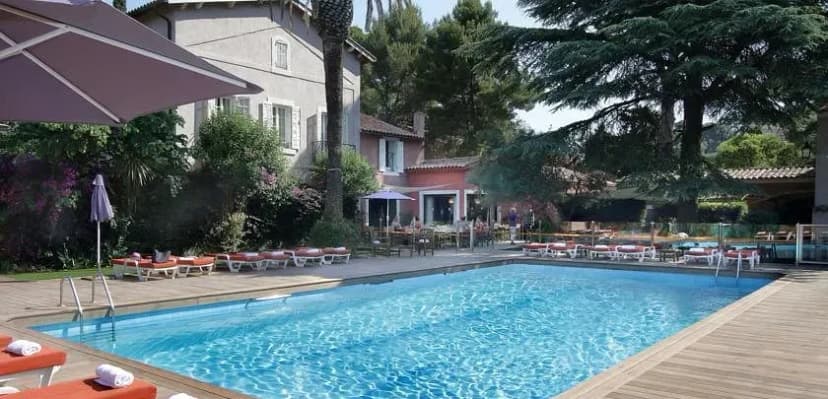 Hôtel Les Jardins de Cassis 3 étoiles — photo 1