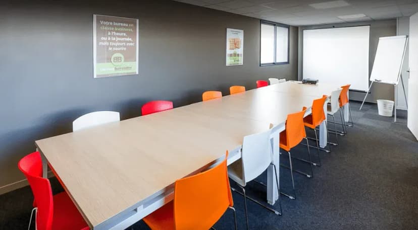 Clermont Business Box — photo 1