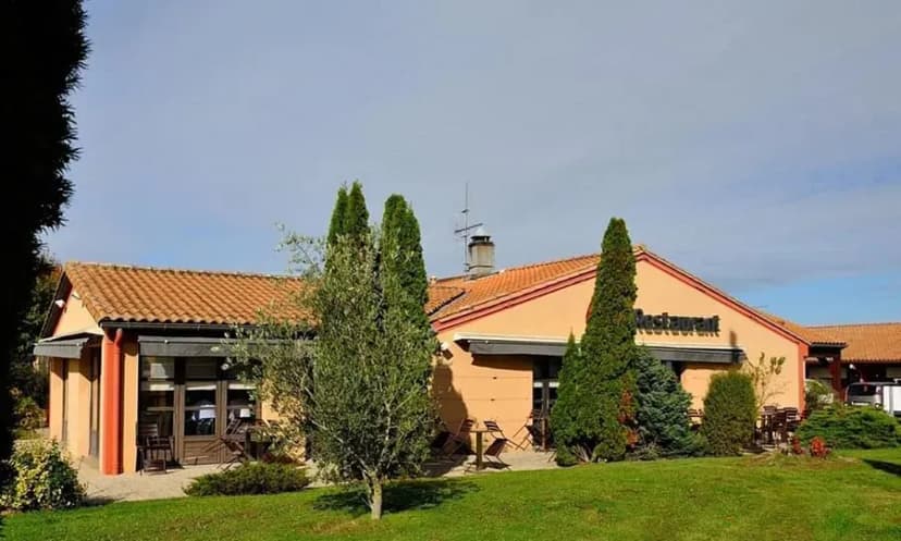 Kyriad Niort Est - La Crèche — photo 1