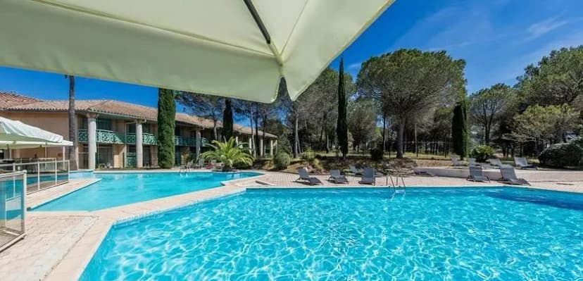 Garrigae Domaine de l'Esterel - hôtel restaurant & piscine — photo 1