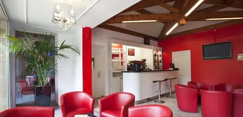 Noemys Pont de l'étoile - hôtel restaurant Logis — photo 4