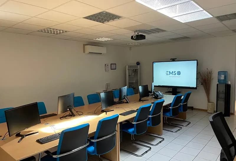Salle Formation / réunion EMS Informatique — photo 1