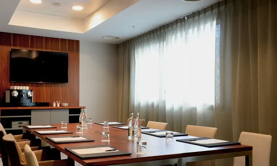 AC Hotel by Marriott Marseille Prado Velodrome — photo 3