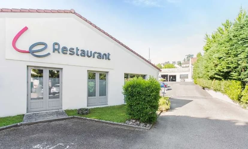 Hôtel Restaurant Campanile Vichy - Bellerive-sur-Allier — photo 1