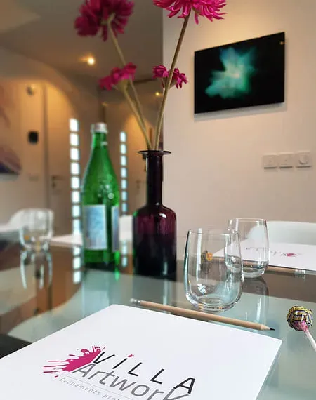 Villa Artwork — photo 3