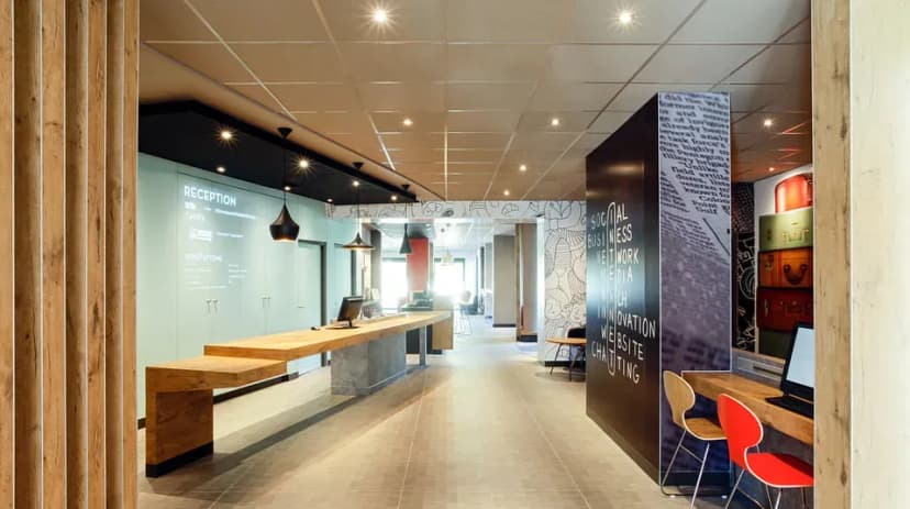 ibis Hyères Centre — photo 1