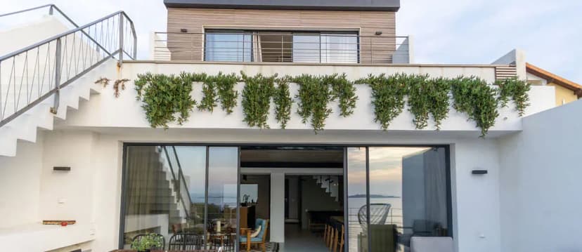 La Villa — photo 3