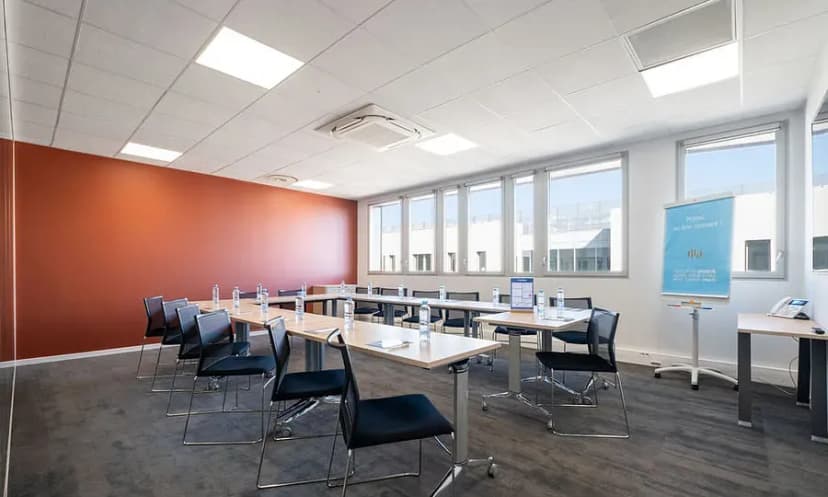 Multiburo Lille-Nord Marcq-en-Baroeul | Espace Coworking, Bureaux, Salles de réunion et Domiciliation — photo 1