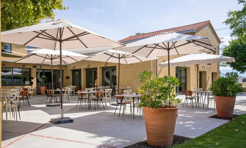Saison2 - Restaurant Et Lieu De Réunion/Séminaire — photo 1