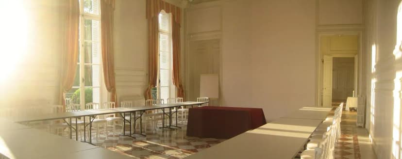 Castle Santeny — photo 2