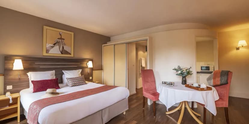 Hôtel CERISE Luxeuil Les Sources — photo 4