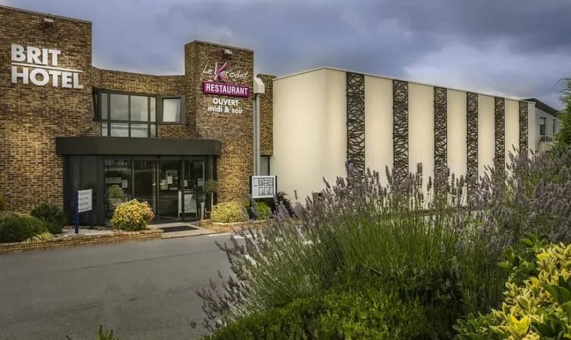 BRIT HOTEL Le Kerodet — photo 1