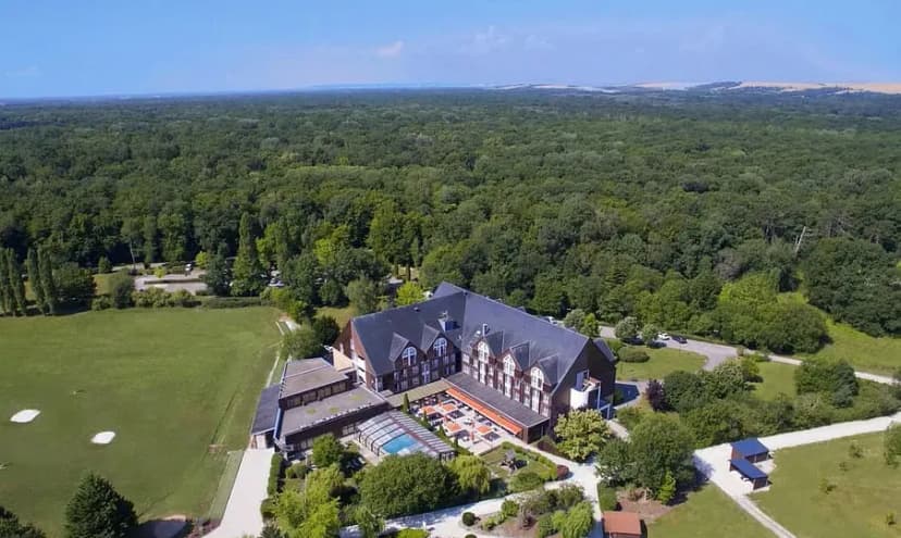 Area De La Forêt D'orient - Logis Hôtel, Restaurant, Spa & Golf — photo 1