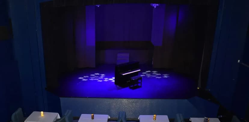 cabaret l'Étoile Bleue — photo 4