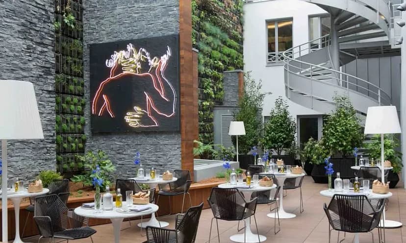 Renaissance Paris Republique Hotel — photo 1