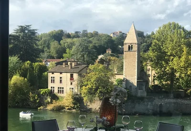 Les Voûtes Restaurant & Live Music — photo 1