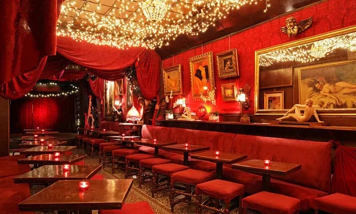 Café Oscar Comedy Club — photo 3