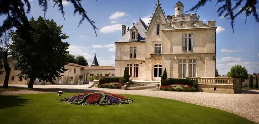 Château Pape Clément — photo 1