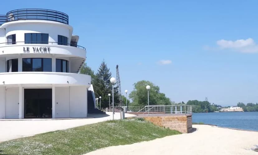 LE YACHT — photo 4