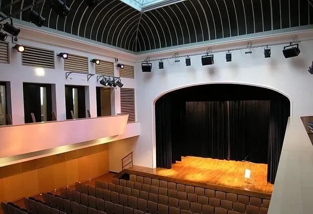 Palais Lumière — photo 4