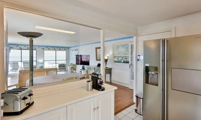Magnifique appartement traversant situé sur le front de mer — photo 4