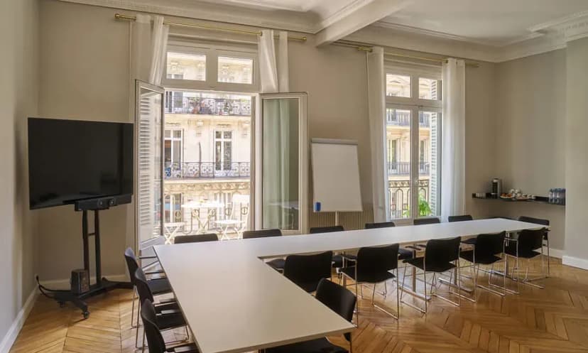 82 Bd Haussmann — photo 3