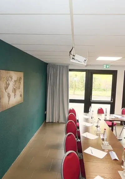 Hotel Kyriad South Lyon Saint-Genis-Laval — photo 3