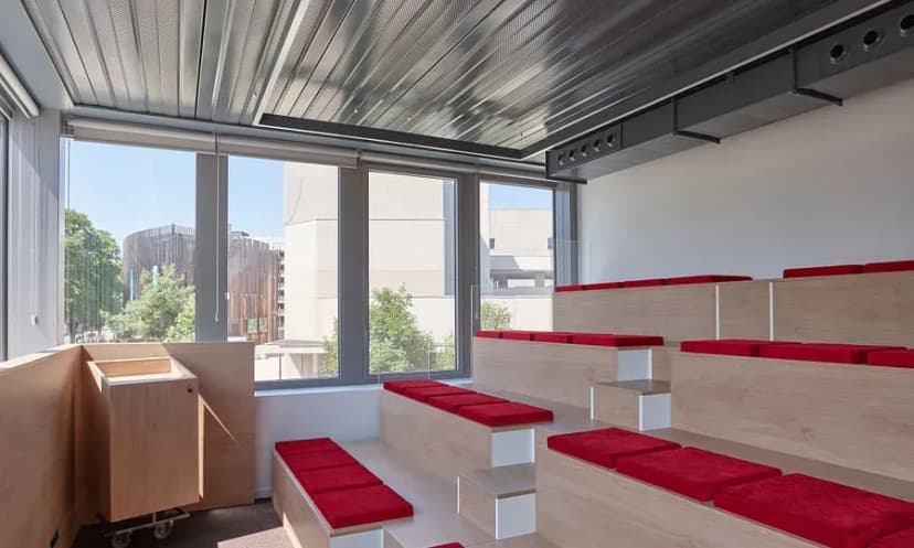 Level Innovative Workplace — photo 3